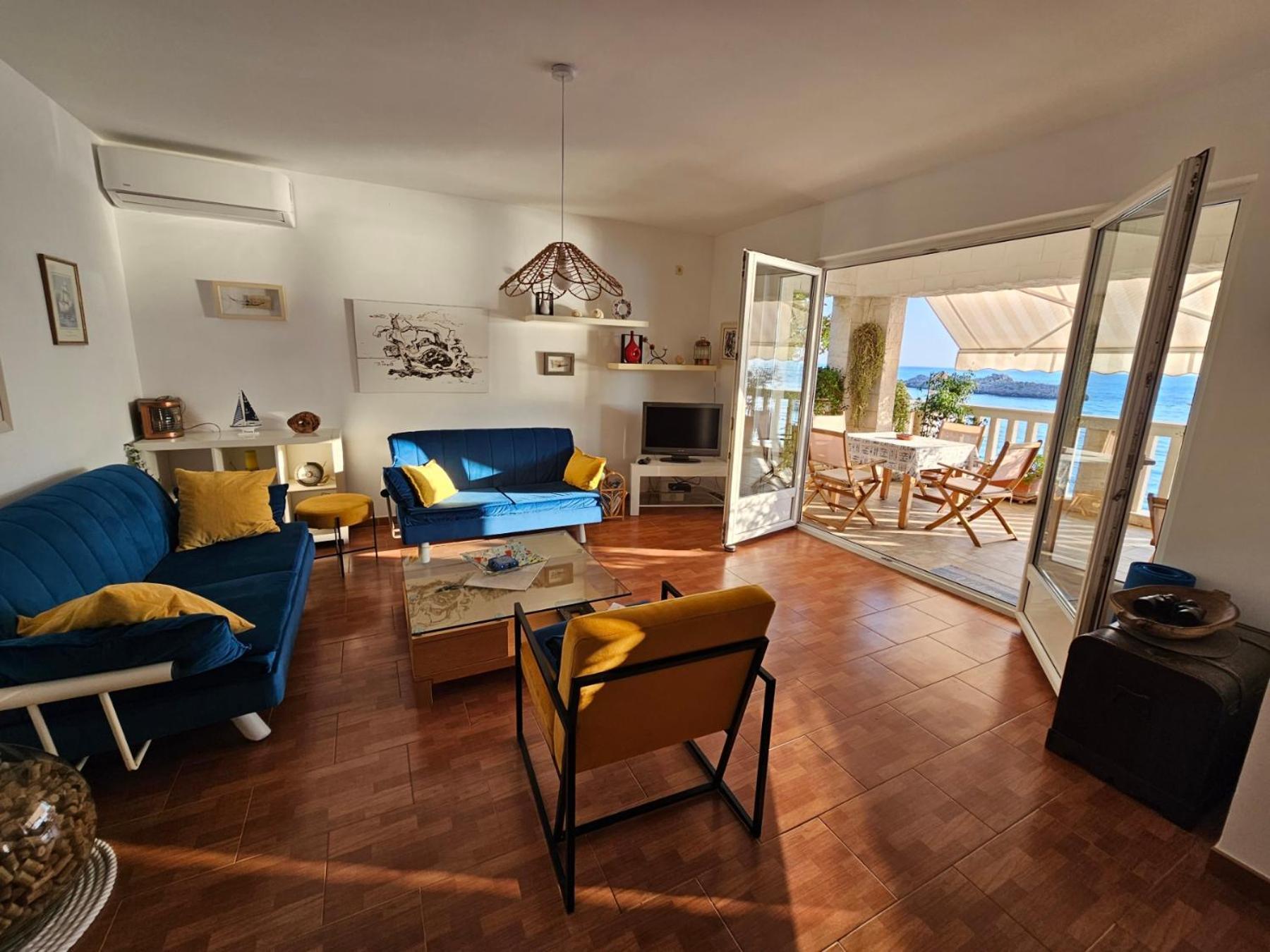 Beachfront First Line View Sveti Stefan Bagian luar foto