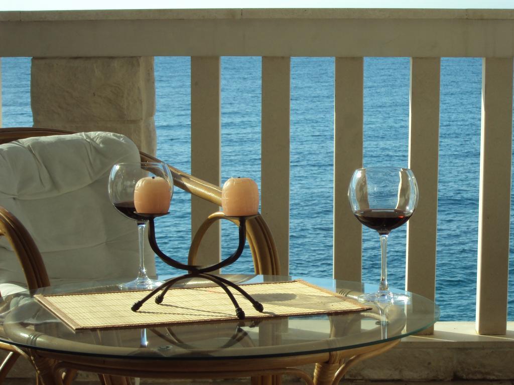 Beachfront First Line View Sveti Stefan Ruang foto